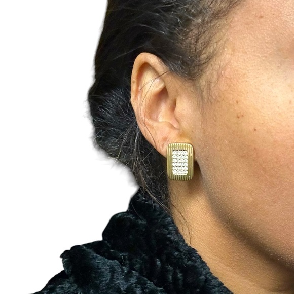 Vintage, CHRISTIAN DIOR Crystal Gold Tone Clip-on Earrings w/ Dustbag - EUC - Picture 7 of 7